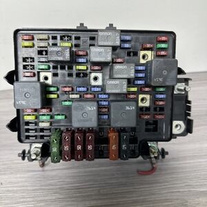 12193645 2000 2001 2002 Silverado 1500 Suburban Tahoe Junction‎ Relay Fuse Box